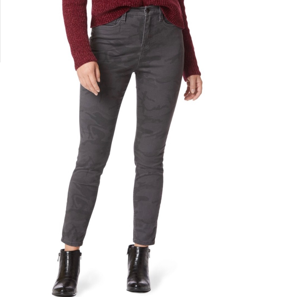 UnionBay Blakey Curvy Cano Skinny Jeans Sz 8 NWT